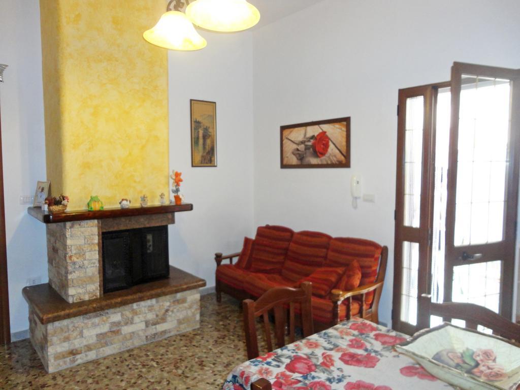 Casetta Indipendente Torre San Giovanni 103 Verso Sud Экстерьер фото